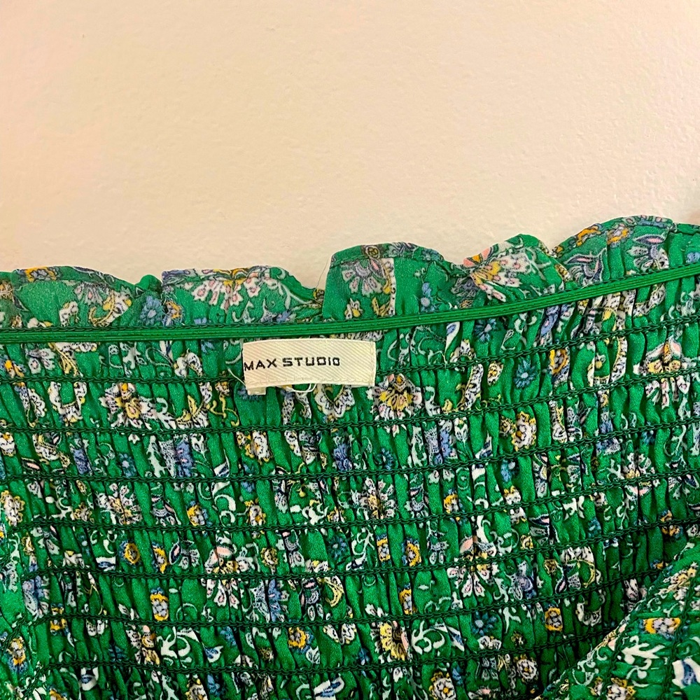 Max Studio Emerald Floral Crop Top! Super cute with no defects, only worn once.